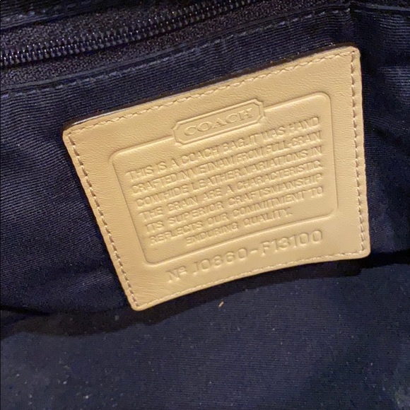 Coach cream colored leather tote bag - Picture 6 of 17